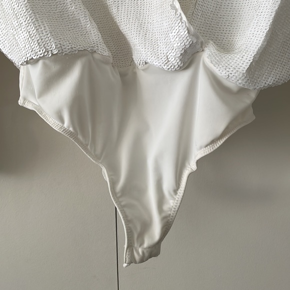 NBD Sloane Bodysuit - Picture 6 of 7